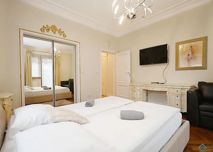 Apartman Large And Luxury 3city In With Two Balconies By Renters