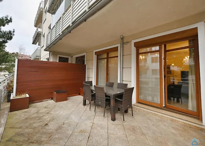 Large And Luxury 3city In With Two Balconies By Renters