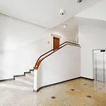 Large And Luxury 3city In With Two Balconies By Renters *